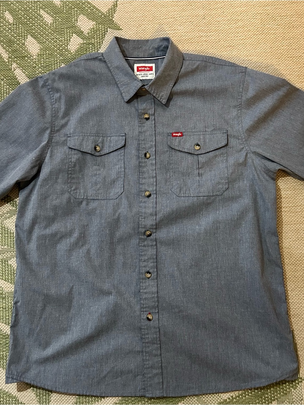 Wrangler Men's Charcoal Blue Short Sleeve Button-Down Work Shirt size L